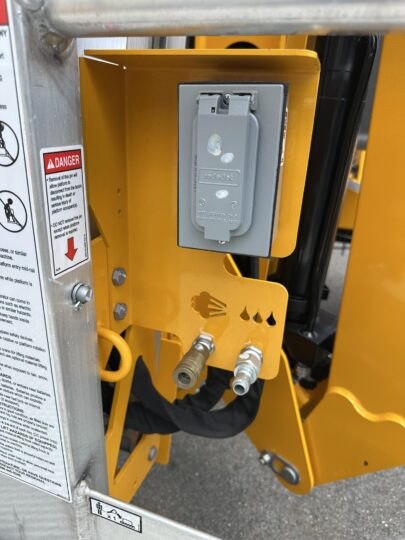 2024-Haulotte-3522A-Tow-Behind-Man-Lift-Electric-Diesel-Gas-Hybrid-Niftylift-Dino-JLG-Genie-MEC-Manitou-Aerial-Aerial Lift-Platform Lift