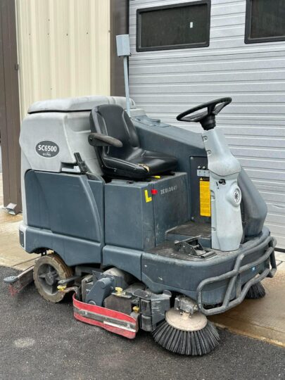 2018 Advance-SC6500-45C-Ecoflex-Ride-On-Floor-Scrubber-Warehouse-Cleaner-Diesel-Electric-Propane-Sweeper-Washer-Machine