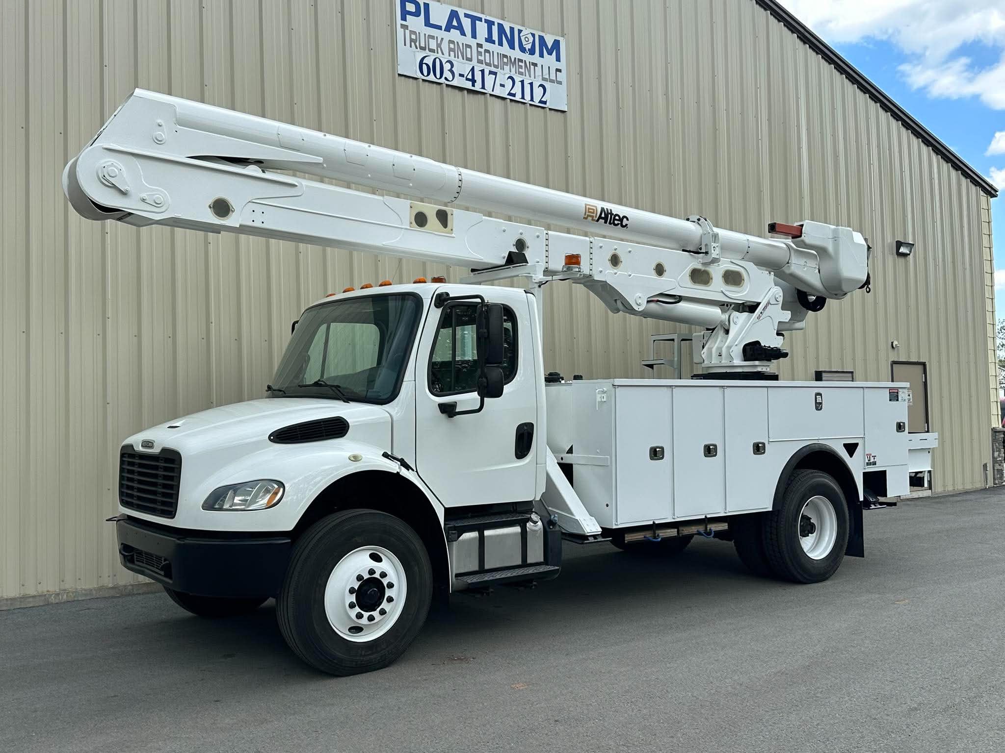 2018-Freightliner-M2-106-Altec-Utility-Material-Handler-Bucket-Boom-Truck-Diesel-Automatic-Terex-Versalift-Cummins-Crane-Linework-Storm-Stormchasers-Stormwork