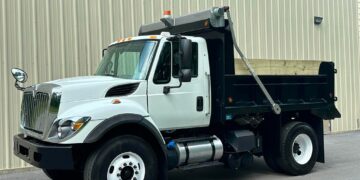 2016-International-7400-J&J-Dump-Truck-Hauler-Tri-Axle-Single-Axle-Tandem-Axle-Dump-Truck