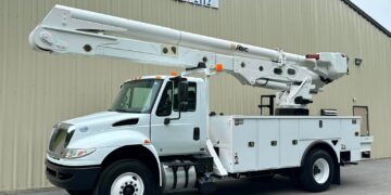 2019-International-4300-Altec-AA55-AM55-Utility-Bucket-Material-Handler-Boom-Storm-Truck-Bucket-Truck-Diesel-Cummins-Auto-A/C-Linework