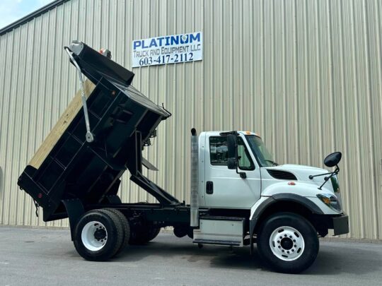 2016-International-7400-J&J-Dump-Truck-Hauler-Tri-Axle-Single-Axle-Tandem-Axle-Dump-Truck