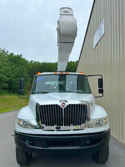 2019-International-4300-Altec-AA55-AM55-Utility-Bucket-Material-Handler-Boom-Storm-Truck-Bucket-Truck-Diesel-Cummins-Auto-A/C-Linework