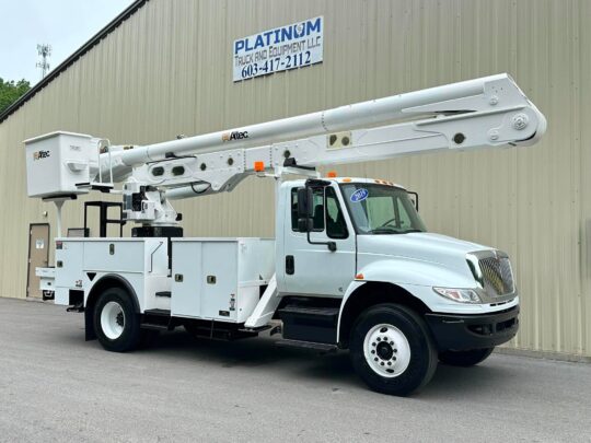 2019-International-4300-Altec-AA55-AM55-Utility-Bucket-Material-Handler-Boom-Storm-Truck-Bucket-Truck-Diesel-Cummins-Auto-A/C-Linework