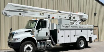 2019-International-4300-Altec-AA55-AM55-Utility-Bucket-Material-Handler-Boom-Storm-Truck-Bucket-Truck-Diesel-Cummins-Auto-A/C-Linework