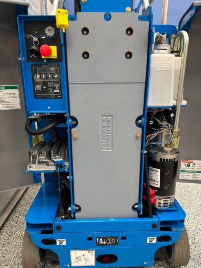 New-2026-Genie-GR-20-Vertical-Mast-Boom-Lift-Gas-Diesel-Electric-20'-Outdoor-Indoor-Lift-Man-Lift