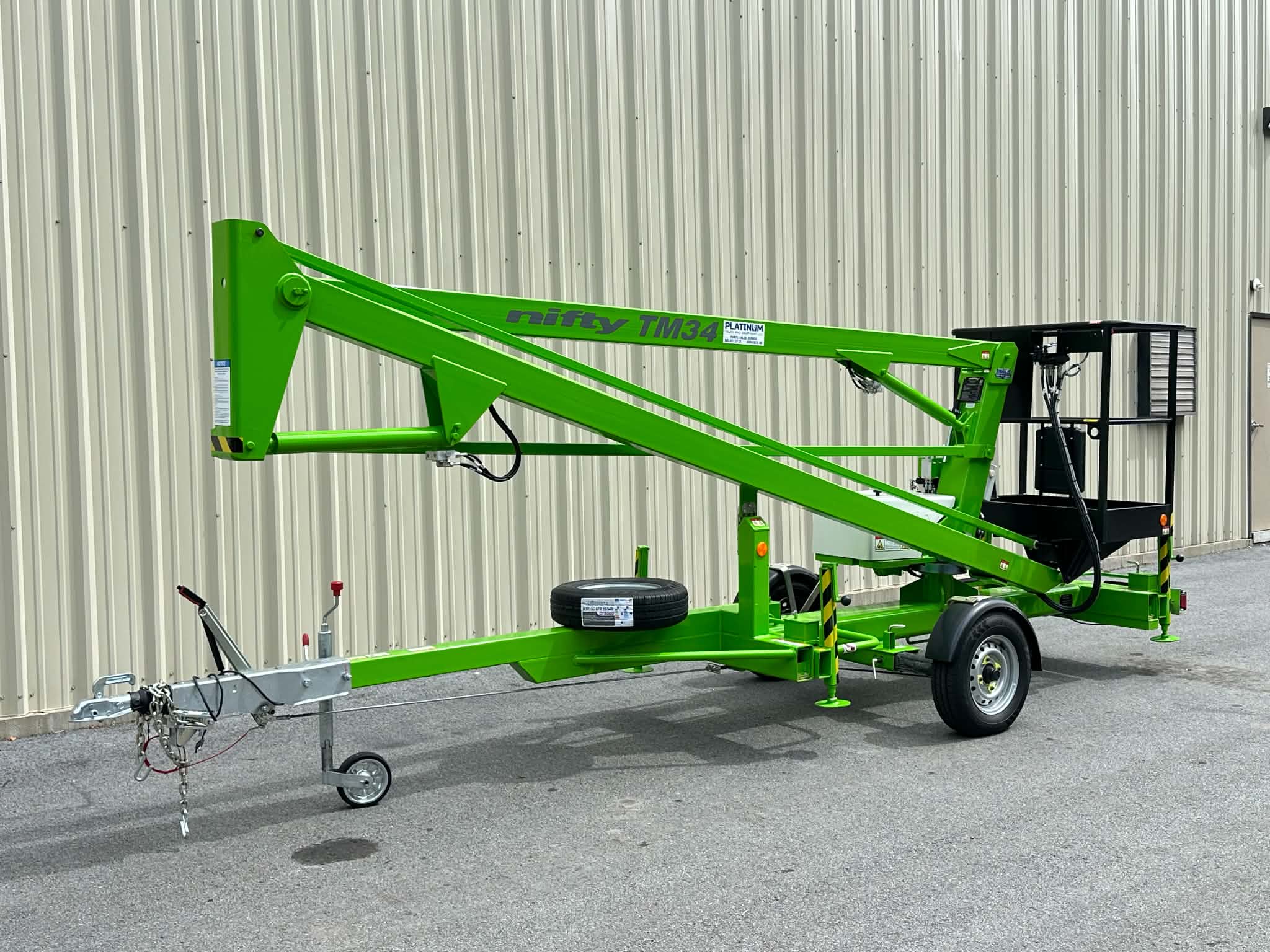 2026-Niftylift-TM34ME-Towable-Boom-Electric-Lift